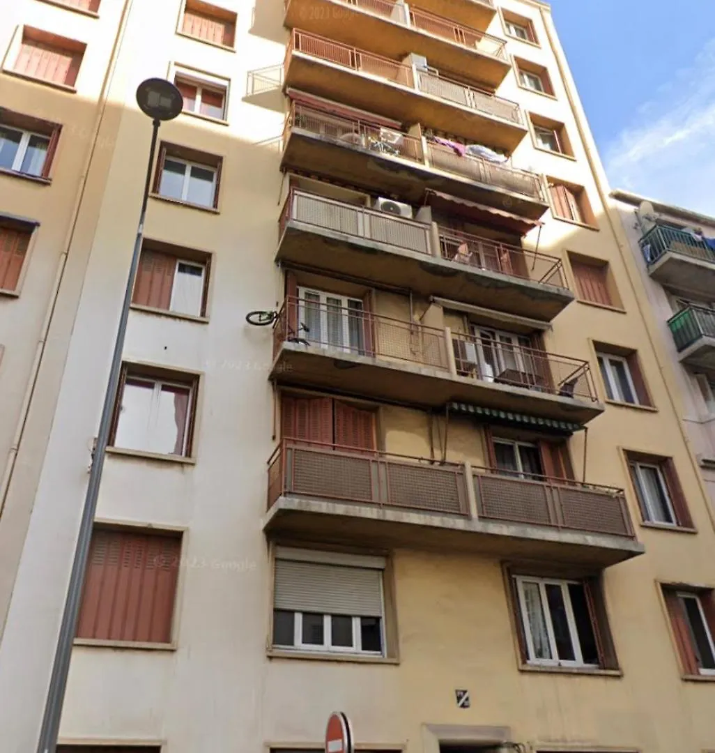Appartement T3 Traversant 53M2 Marseille Vue Mer